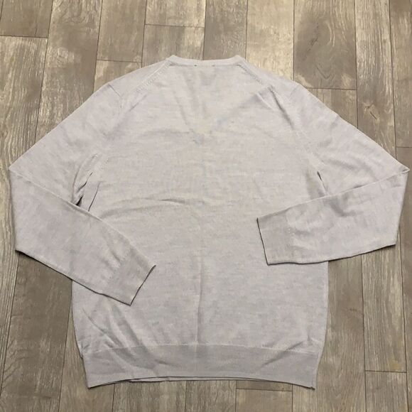 Mens NWOT Express 100% Merino Wool V-Neck Pullover Sweater - Picture 2 of 7